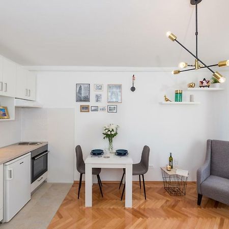 Apartment Var Spalato Esterno foto