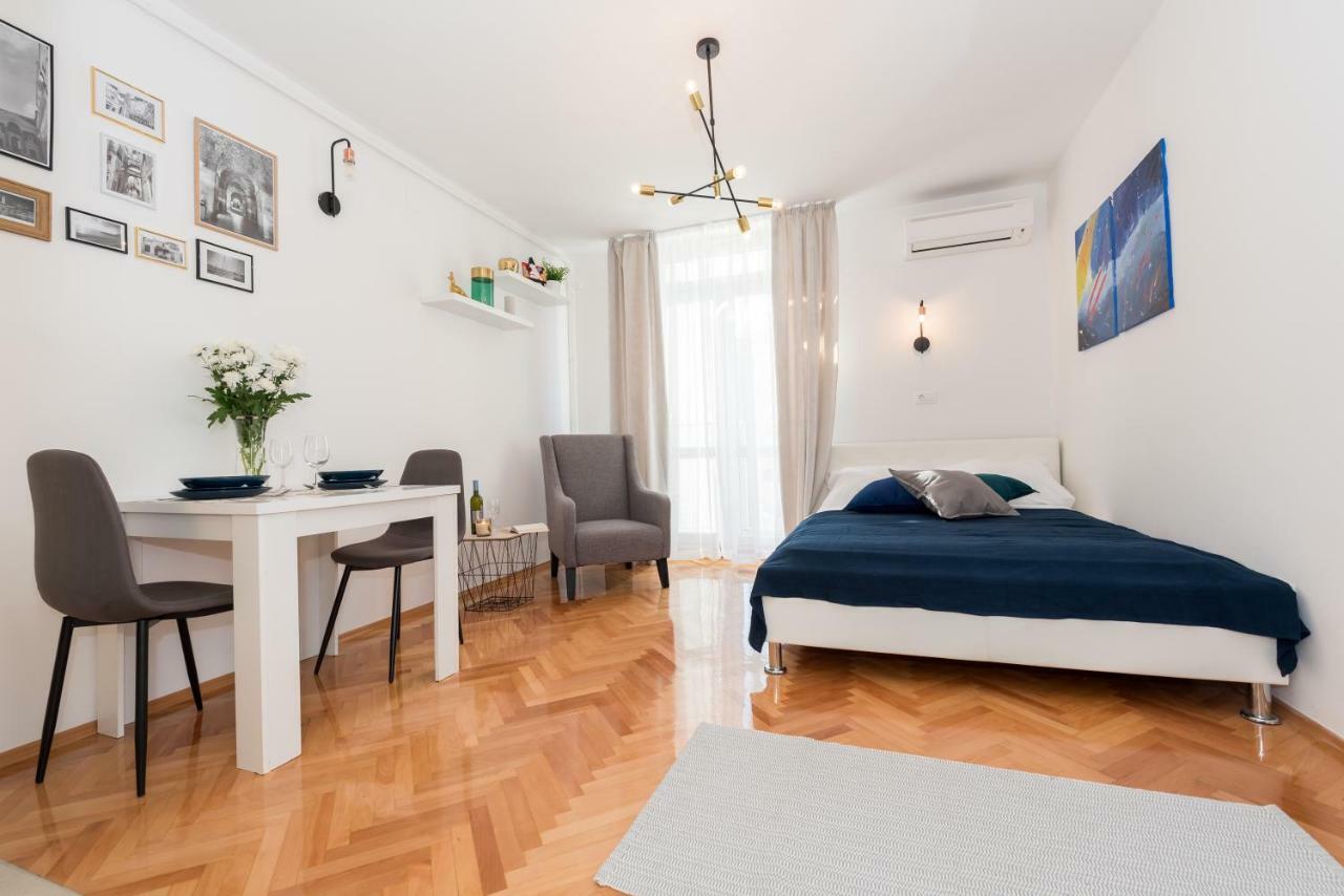 Apartment Var Spalato Esterno foto