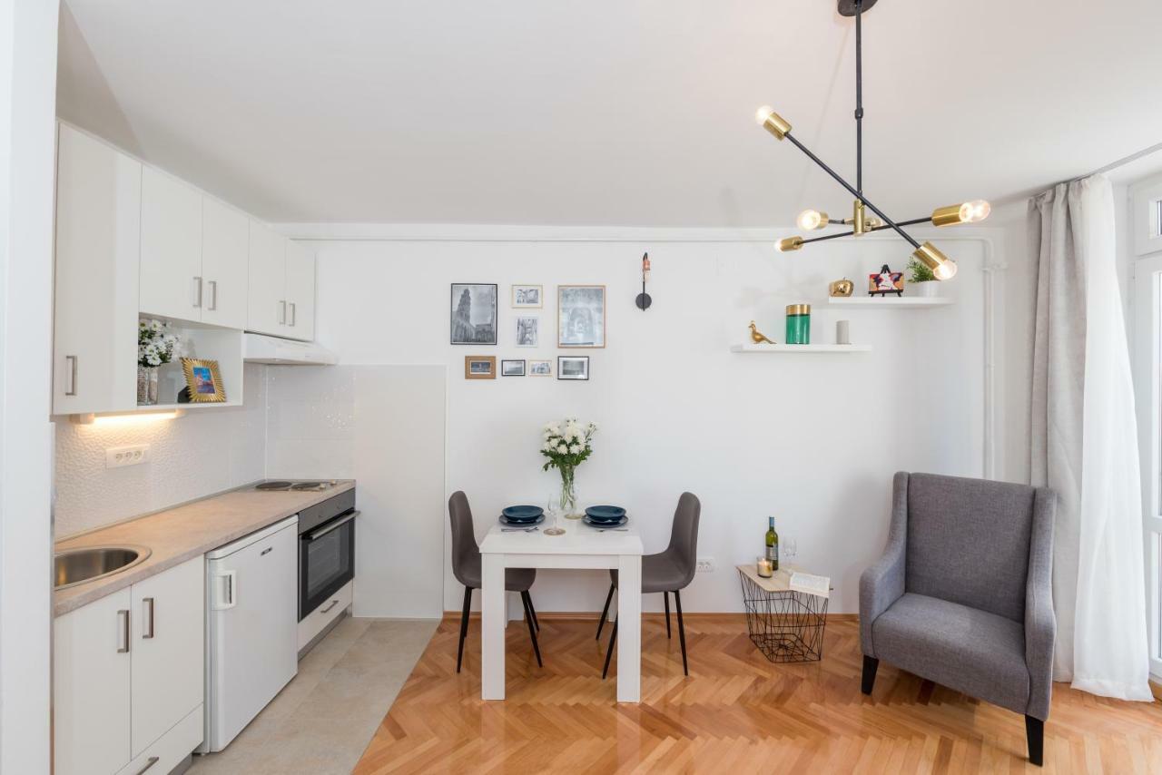 Apartment Var Spalato Esterno foto